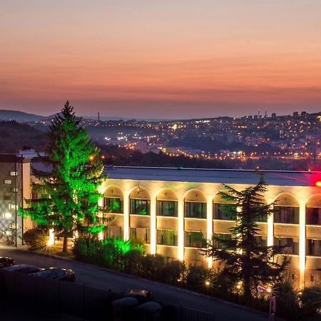 Park Hotel Raya Garden - Free Parking Veliko Tárnovo Exterior foto