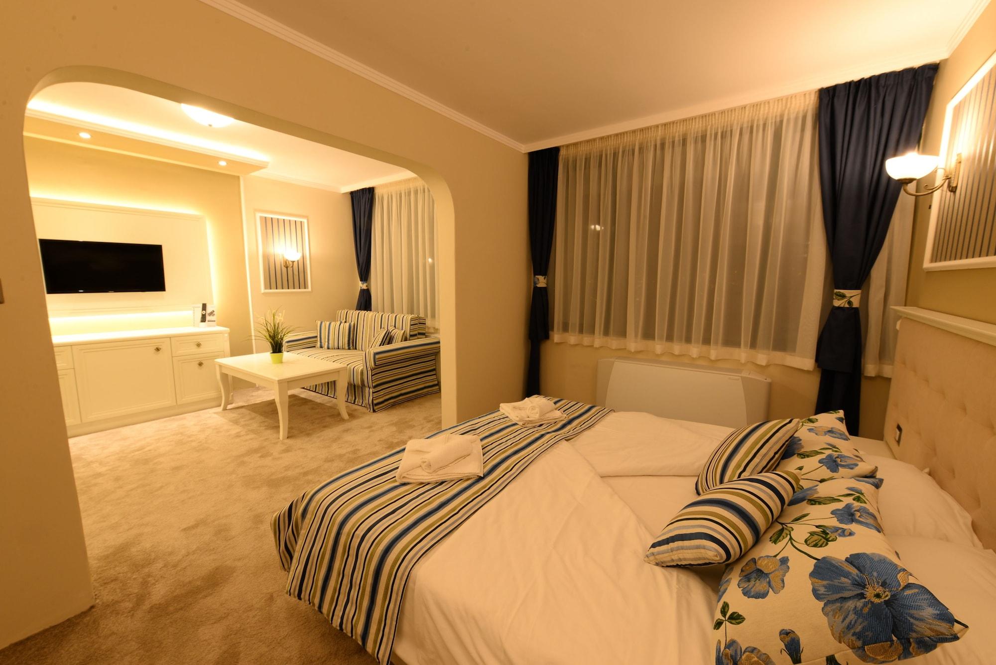 Park Hotel Raya Garden - Free Parking Veliko Tárnovo Exterior foto