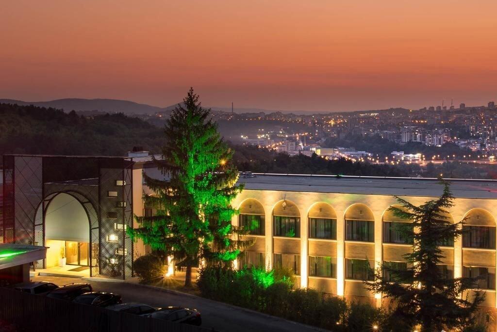Park Hotel Raya Garden - Free Parking Veliko Tárnovo Exterior foto